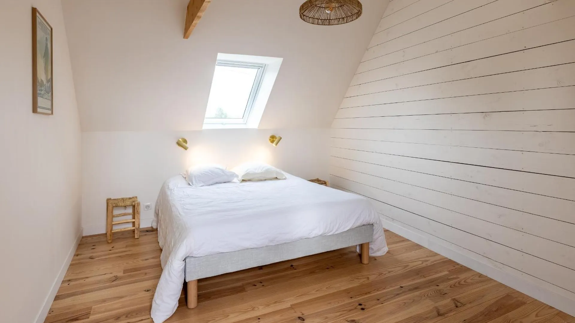Holiday home Gites De Lezinadou - 6 Personnes - Plomeur La Torche